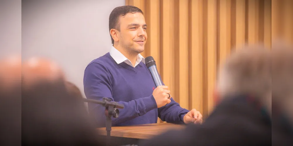 Aliel Machado durante o anúncio do início das obras