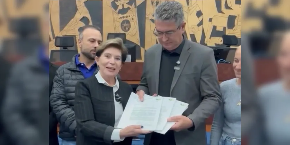 Entrega simbólica aconteceu nessa quarta-feira (28)