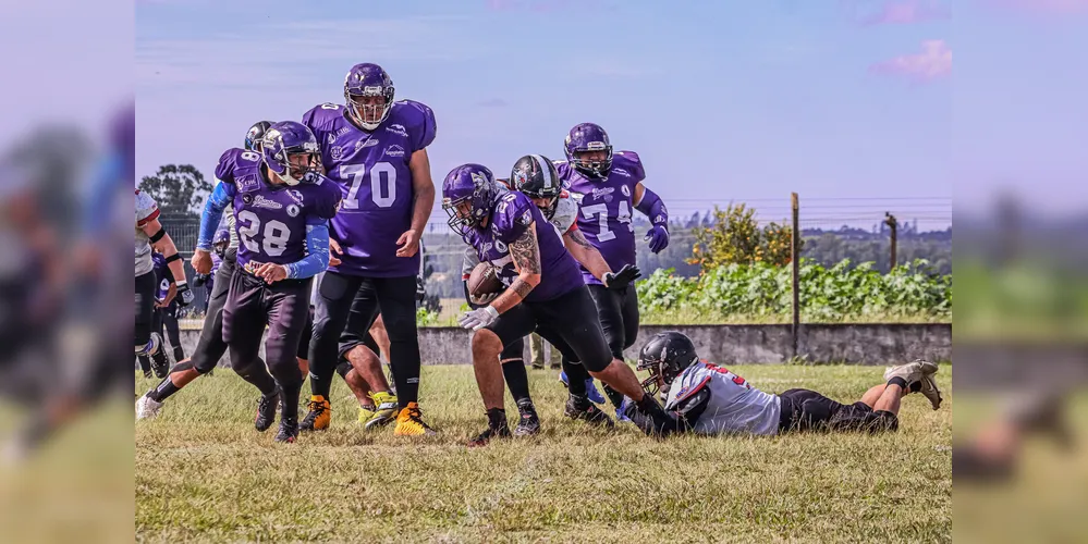 A equipe ponta-grossense terminou a fase de grupos com três vitórias e uma derrota, garantindo vaga na fase eliminatória da competição