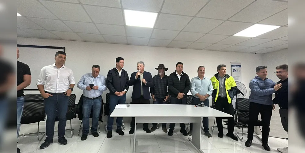 Lideranças estaduais e municipais estiveram reunidas.