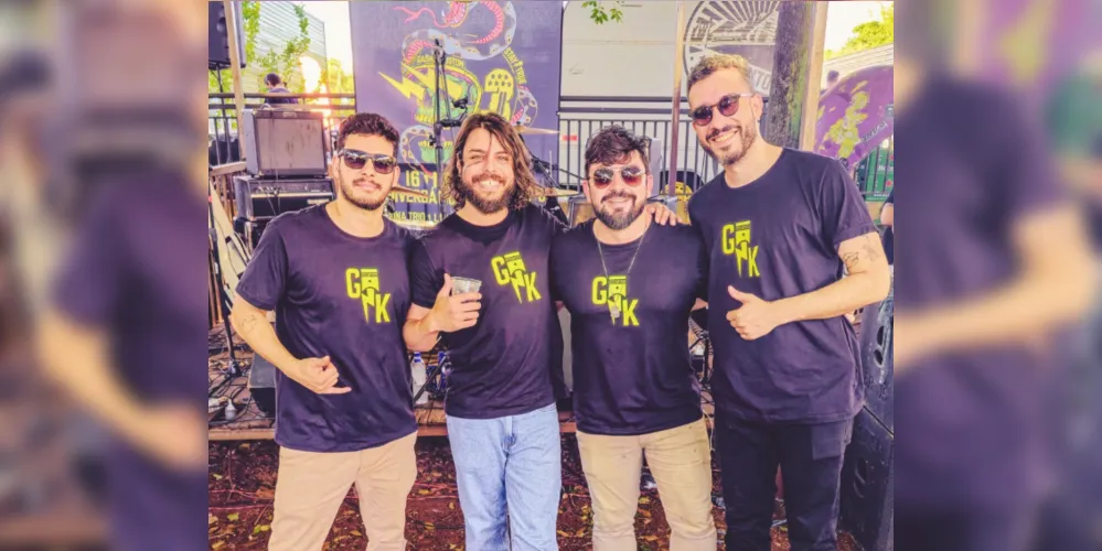 A banda LaikaDog abre a programação  de sábado (31) no Capivara's Rock Bar