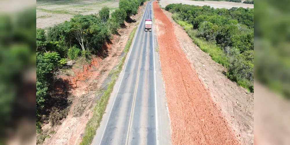 Imagem ilustrativa da imagem PR-151: restauração em concreto entre PG e Palmeira avança
