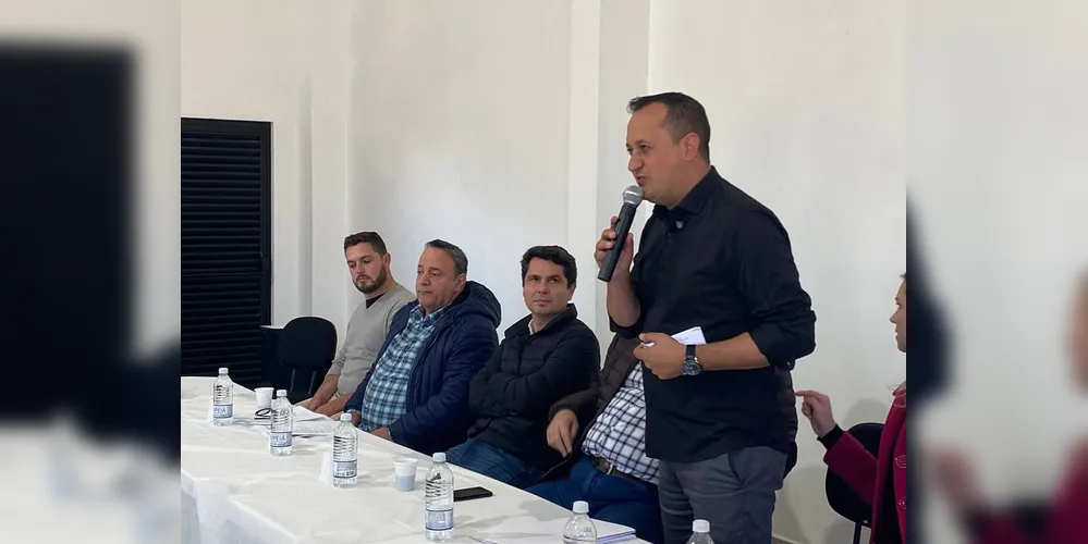 O prefeito Mario Cezar recebeu a visita das lideranças do Estado nesta sexta-feira (18)
