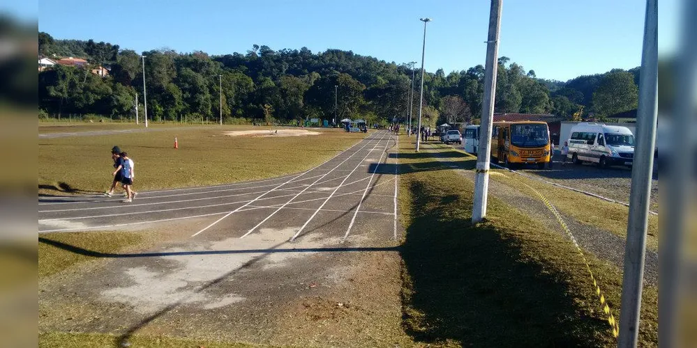 As festividades acontecem no Parque Beiro Rio, localizado na rua Samir Dib, até esta segunda-feira (15)