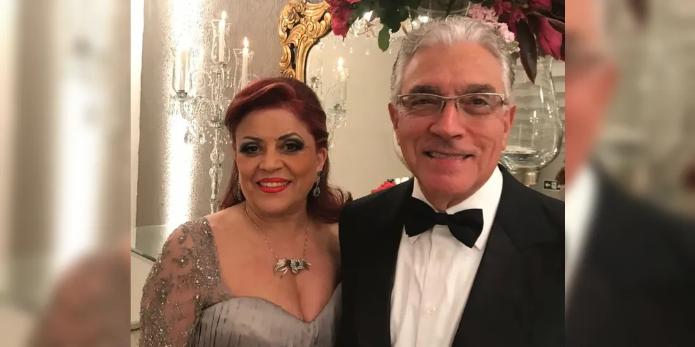 O respeitado médico Jorge Irapuan Ferreira da Cunha brinda à vida na próxima quarta-feira (10), recebendo as merecidas felicitações de todos que o admiram e reconhecem sua trajetória exemplar. Sua carreira, marcada pela dedicação à medicina e pelo cuidado com os pacientes, é também iluminada pelo afeto e pela união familiar. No registro, aparece ao lado de sua esposa, Iclea Saliba Cunha, companheira em sua caminhada. Da Coluna RC, votos de saúde, prosperidade e muitos anos plenos de felicidade.